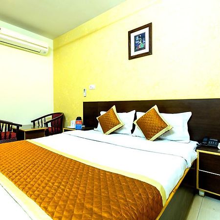 Hotel Ananta Inn Джапур Экстерьер фото