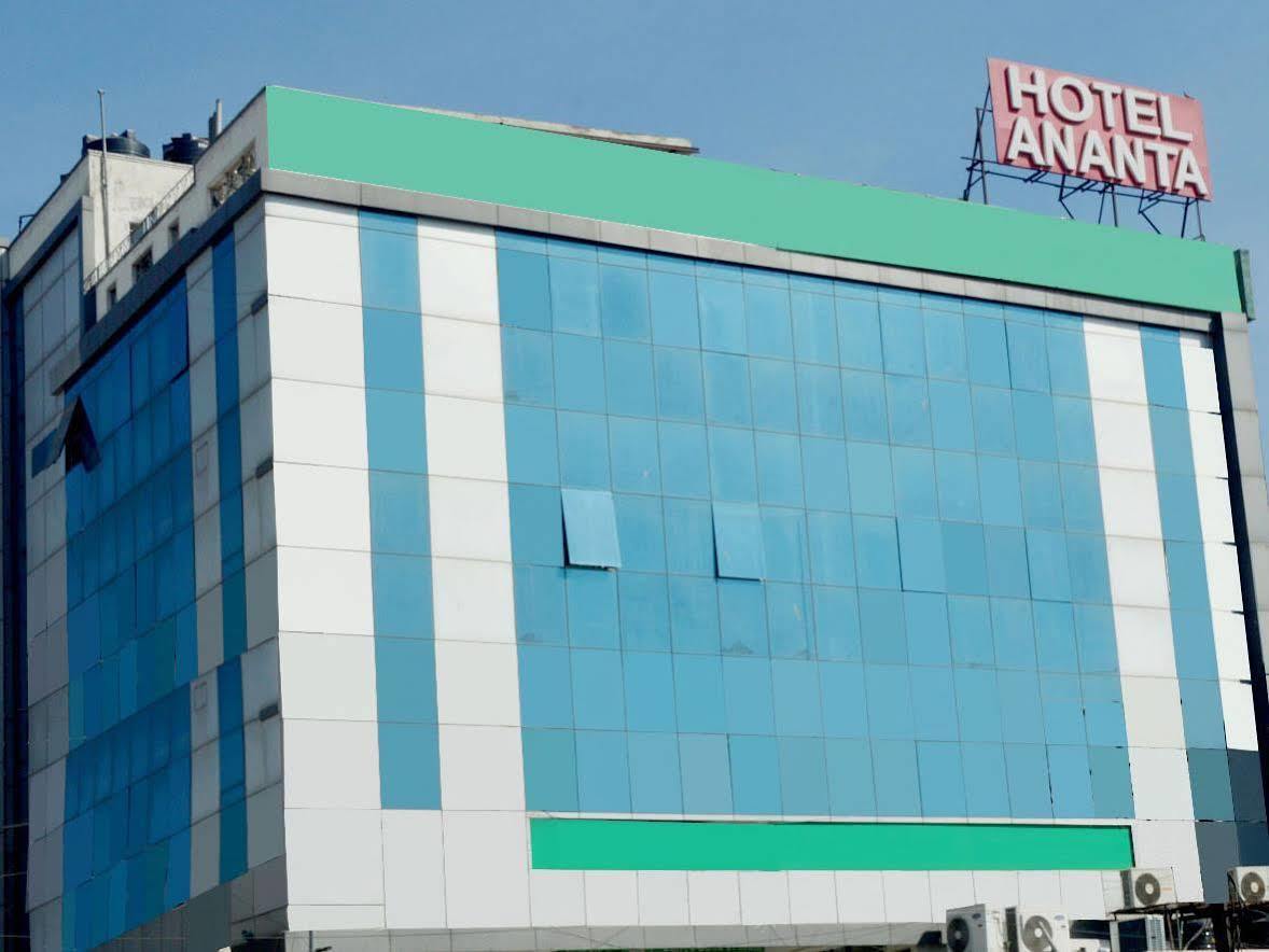 Hotel Ananta Inn Джапур Экстерьер фото